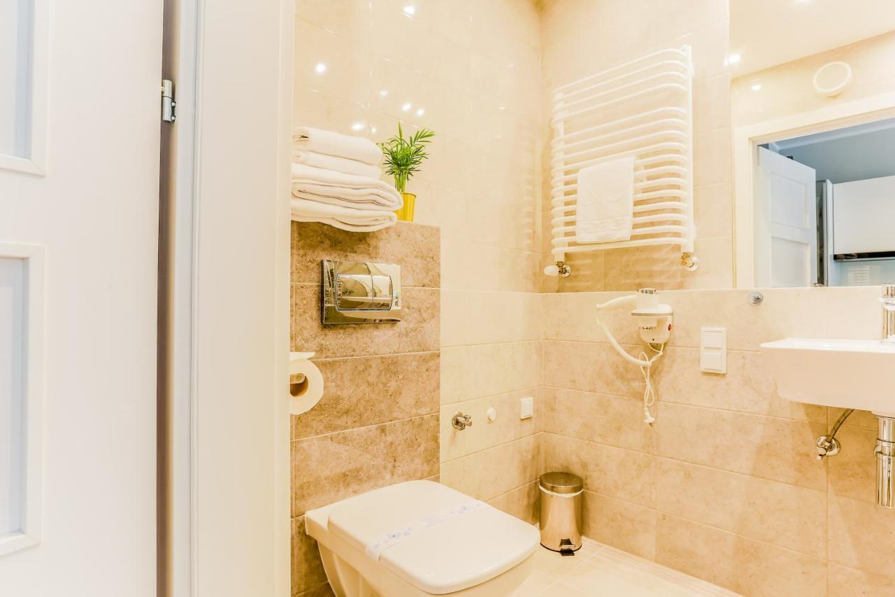Coin Apartamenty Krakowska Вроцлав Экстерьер фото