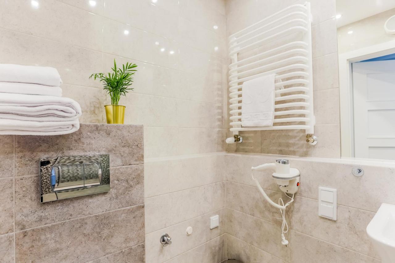 Coin Apartamenty Krakowska Вроцлав Экстерьер фото