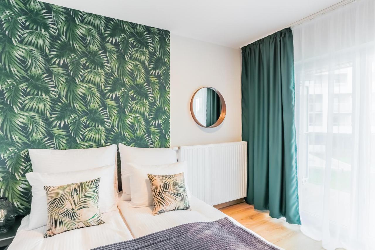 Coin Apartamenty Krakowska Вроцлав Экстерьер фото